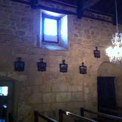 Iglesia Costado